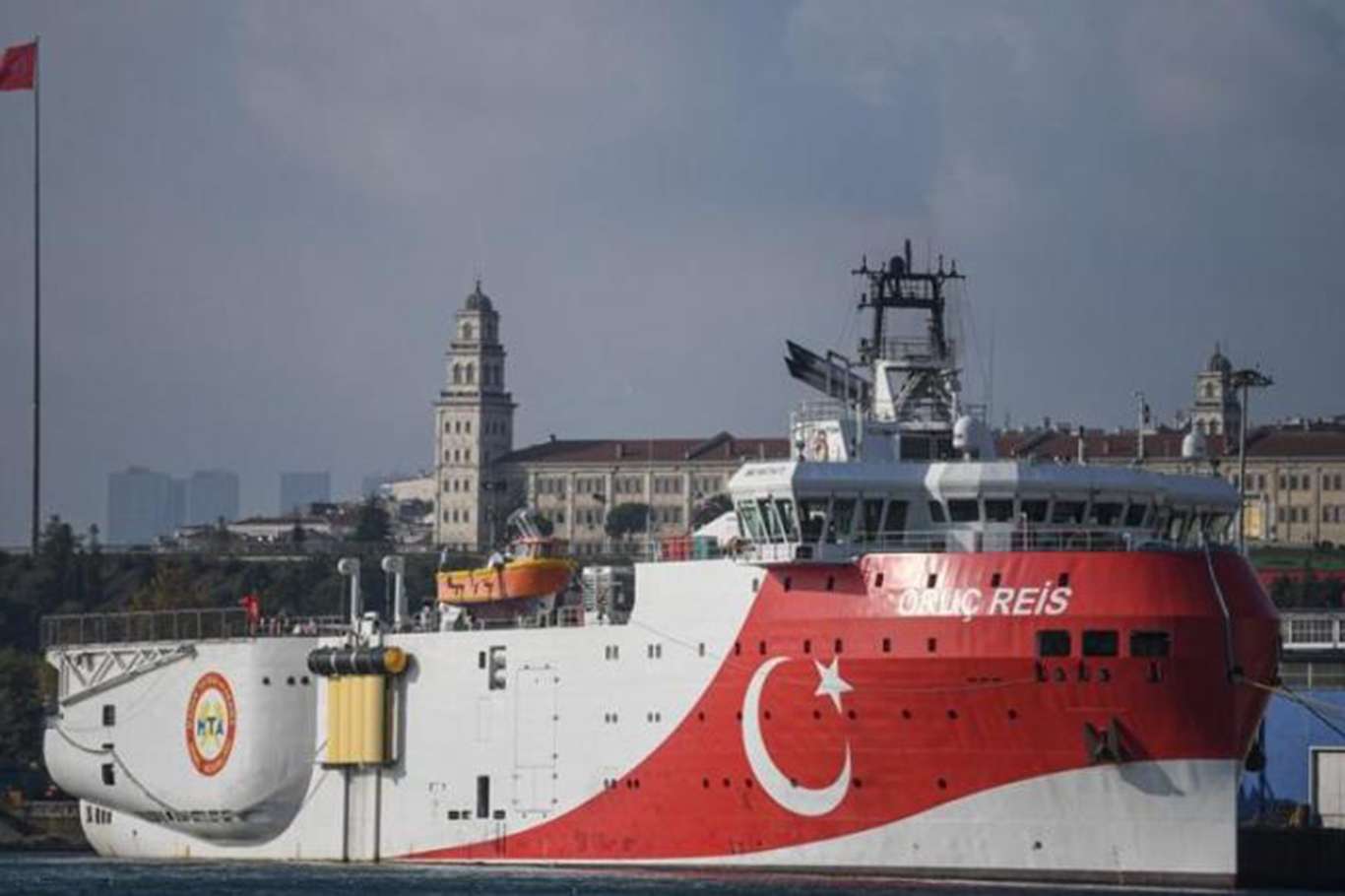 Oruç Reis sismik araştırma gemisinin Doğu Akdeniz'deki Navtex süresi uzatıldı Oruç Reis sismik araştırma gemisinin Doğu Akdeniz'deki Navtex süresi uzatıldı